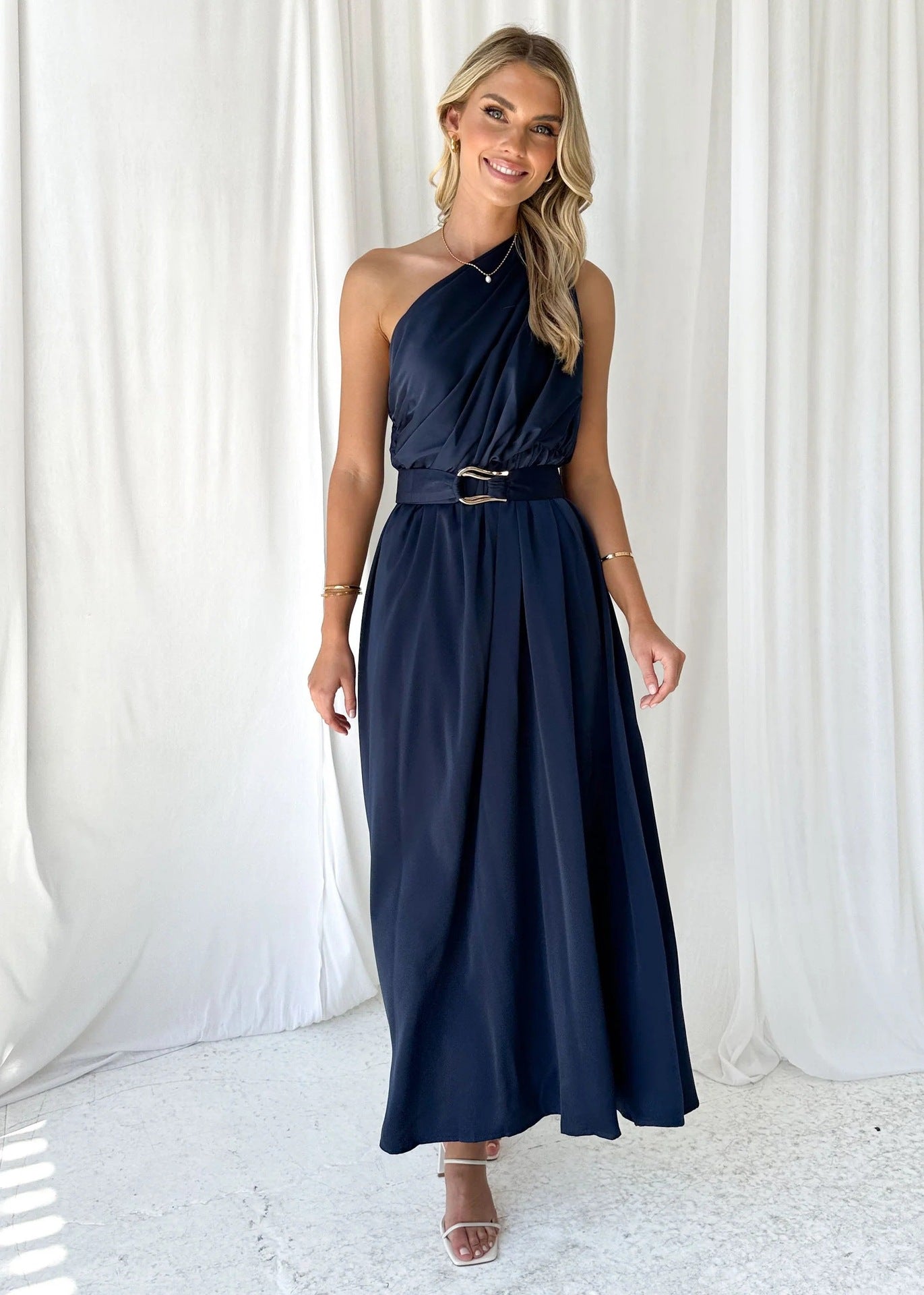 One Shoulder Slim Waist Tube Top Backless Dress