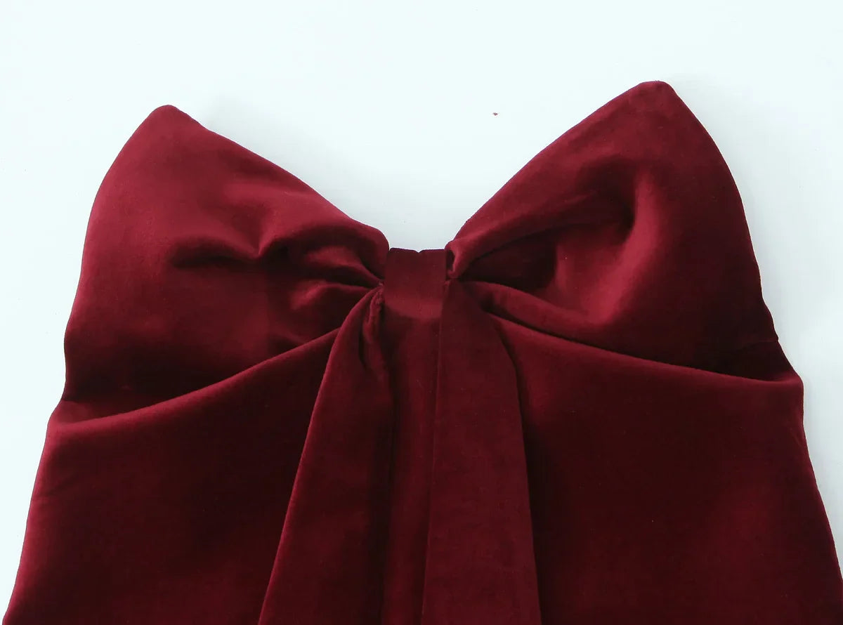 Bow Folds Back Zipper Strapless Top